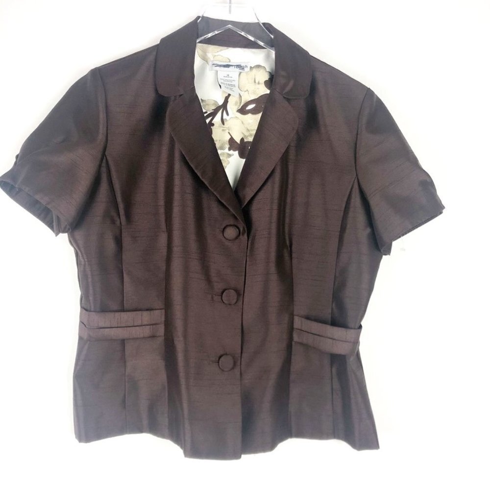 NWOT Madison Leigh Cropped Short Sleeve Blazer Women's Size 12 Burgundy Plum